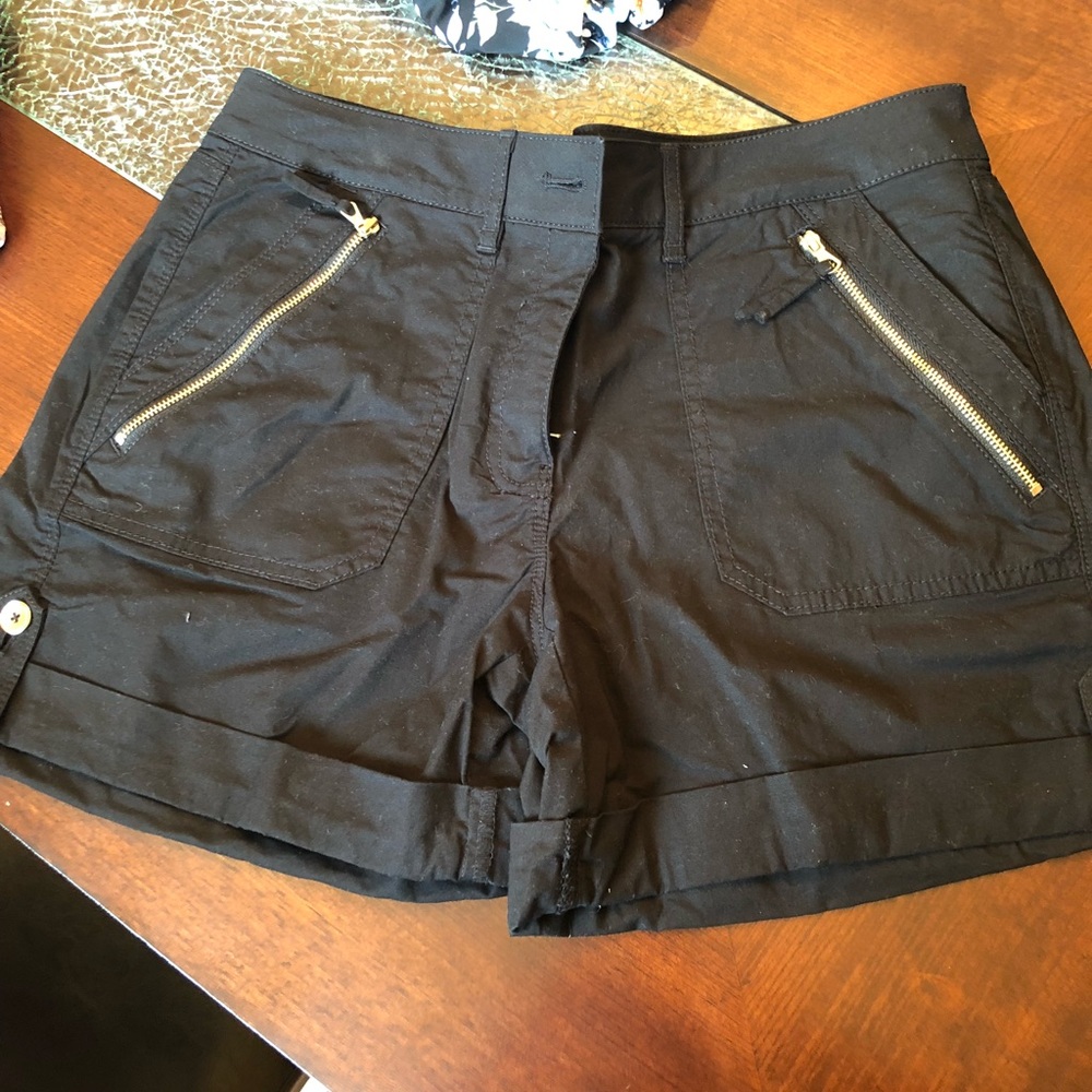 WHBM shorts - NWT - 6 - Black